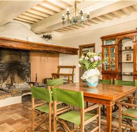 8 Bedroom Villa with Pool near Certaldo, Tuscany, Sleeps 14 - 15